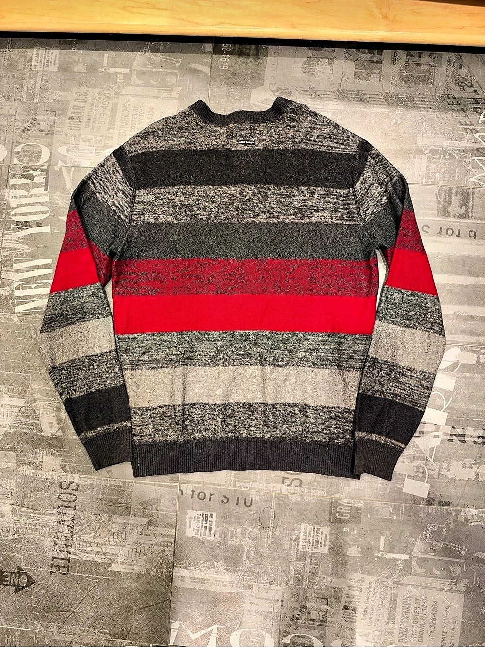Point Zero Collection Men's Color Block Crewneck Sweater - Picture 4 of 6